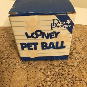Pure Pedigree Looney Pet Ball For Dogs or Cats With Box Works